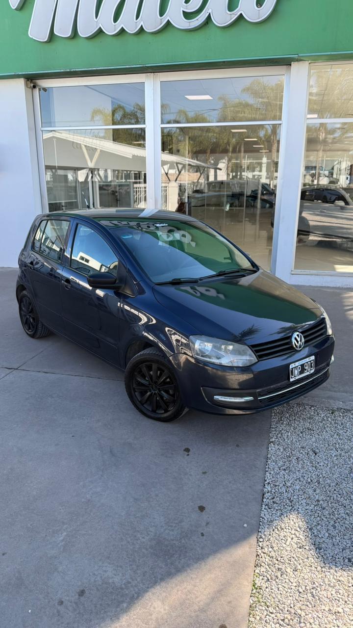 VOLKSWAGEN - FOX   1.6   GNC  - MANUAL   - 2011